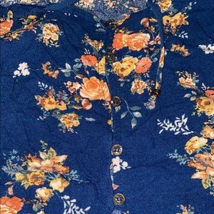 Women’s off the shoulder crop top